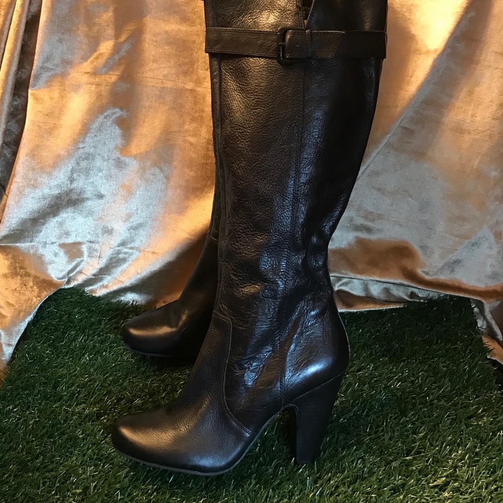 Arturo Chiang Black Leather Heeled Boots